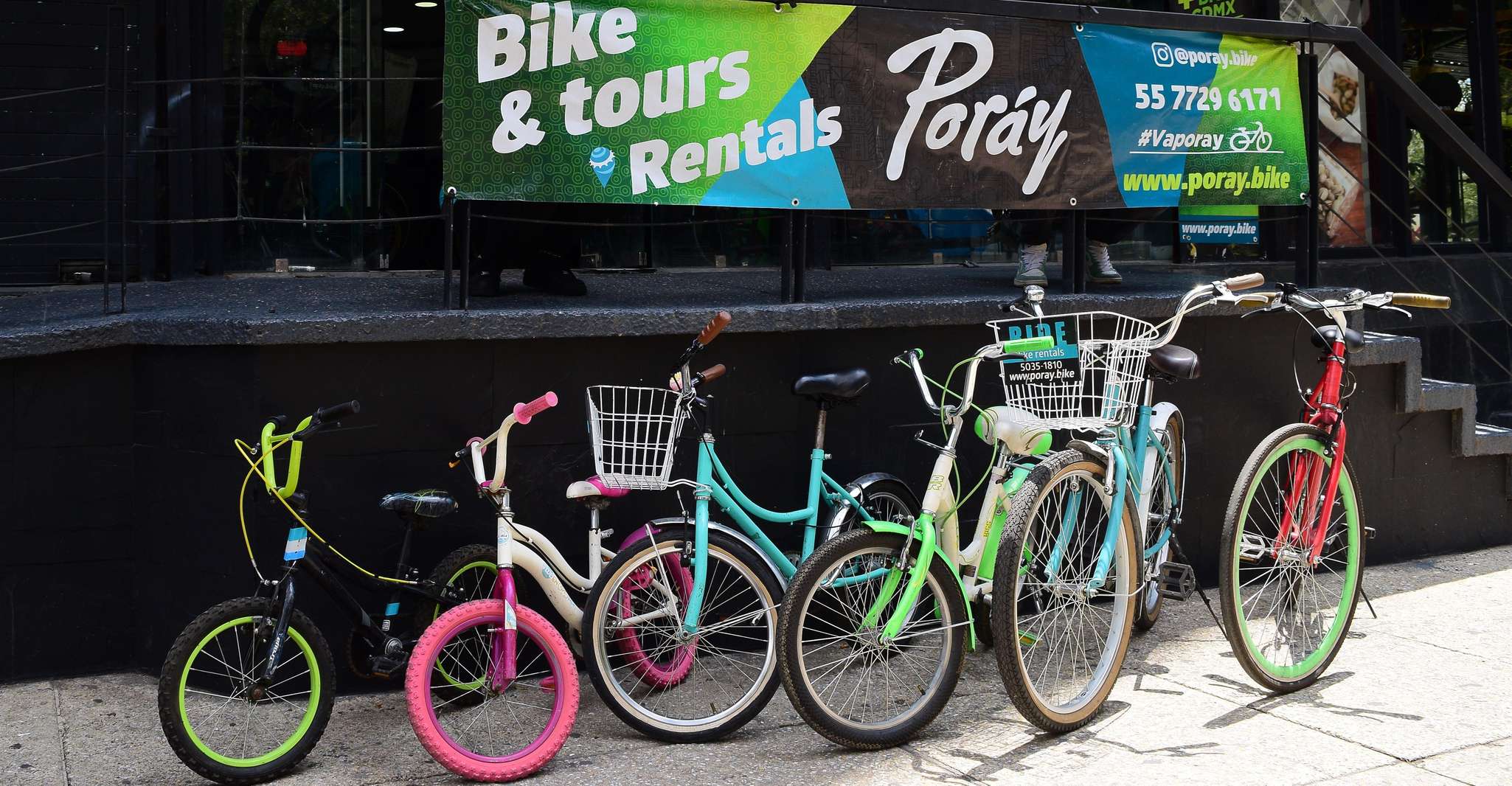 Mexico City: Art Naco, murals & street art bike tour — photo 1