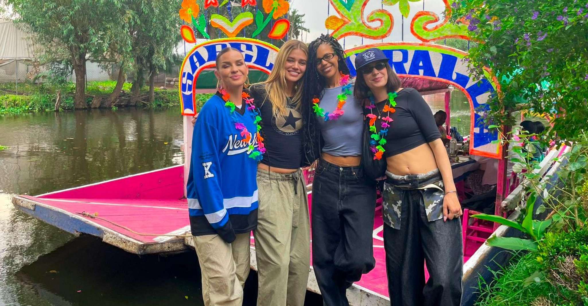 Xochimilco: Tequila tasting (unlimited) and a cultural party on a boat — photo 13