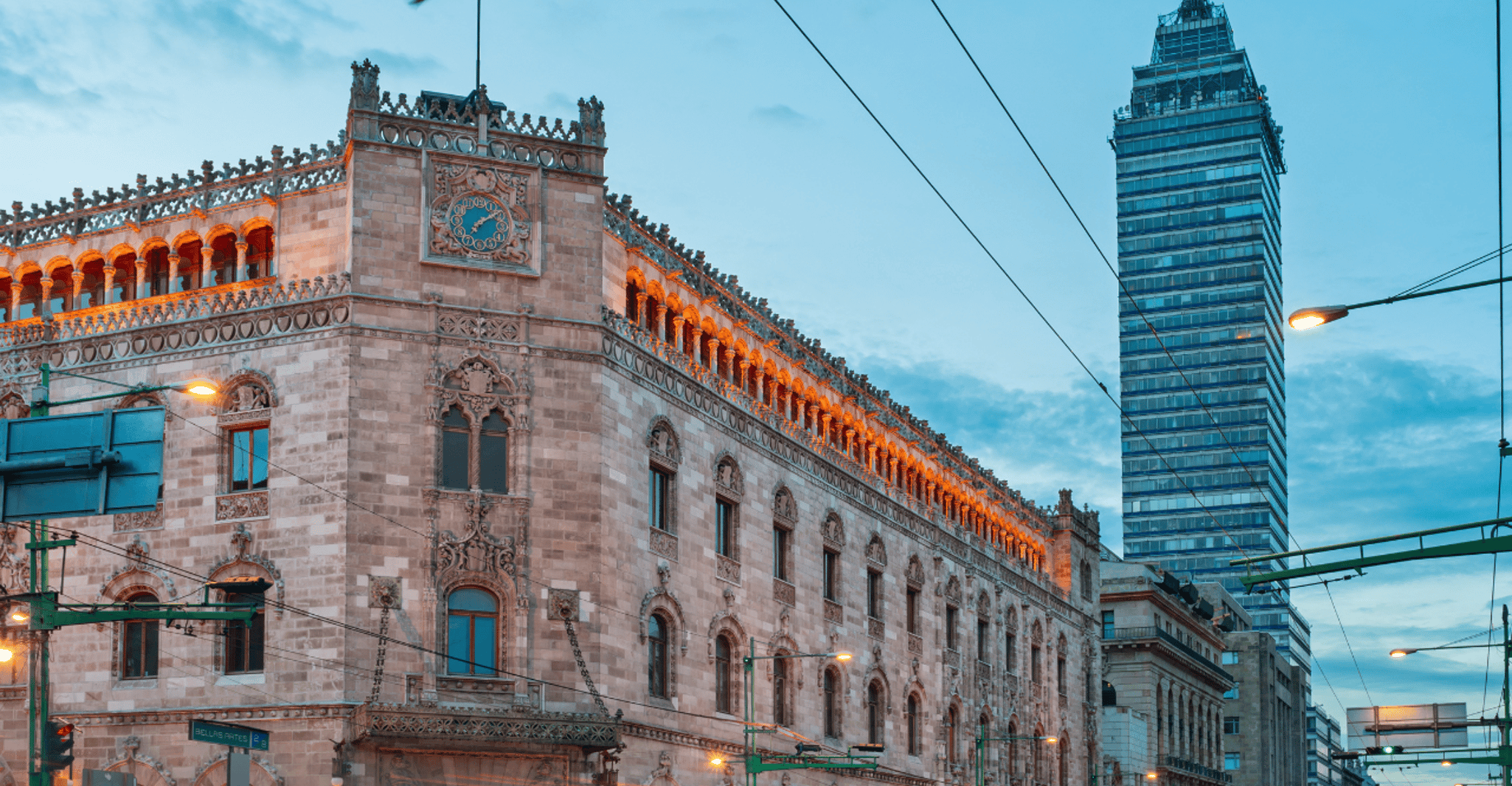 Mexico City: Guided walking tour through the most historic parts of the city. — photo 3