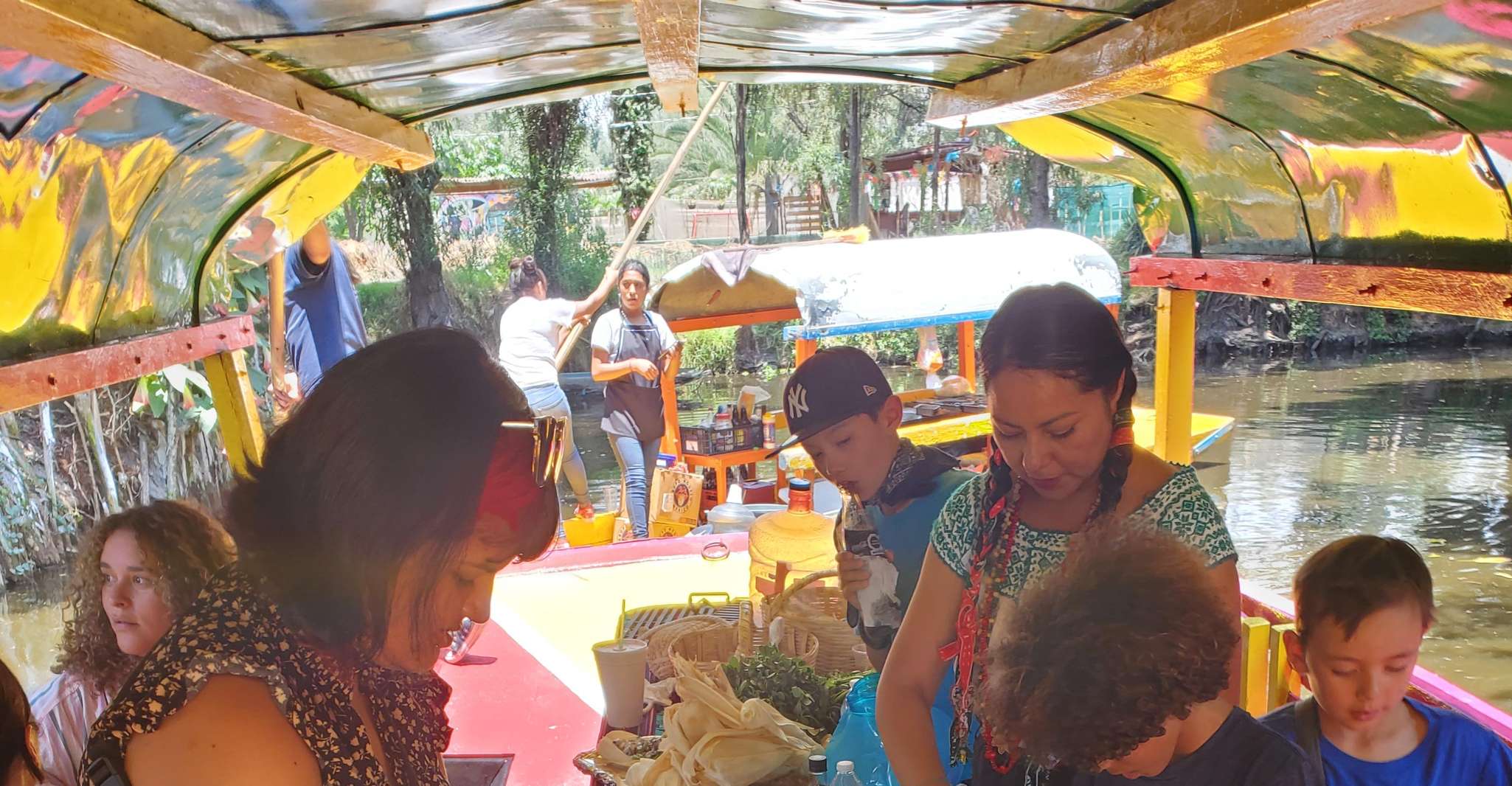 Xochimilco: Market, Food and Nature ¡All included! Tour — photo 3
