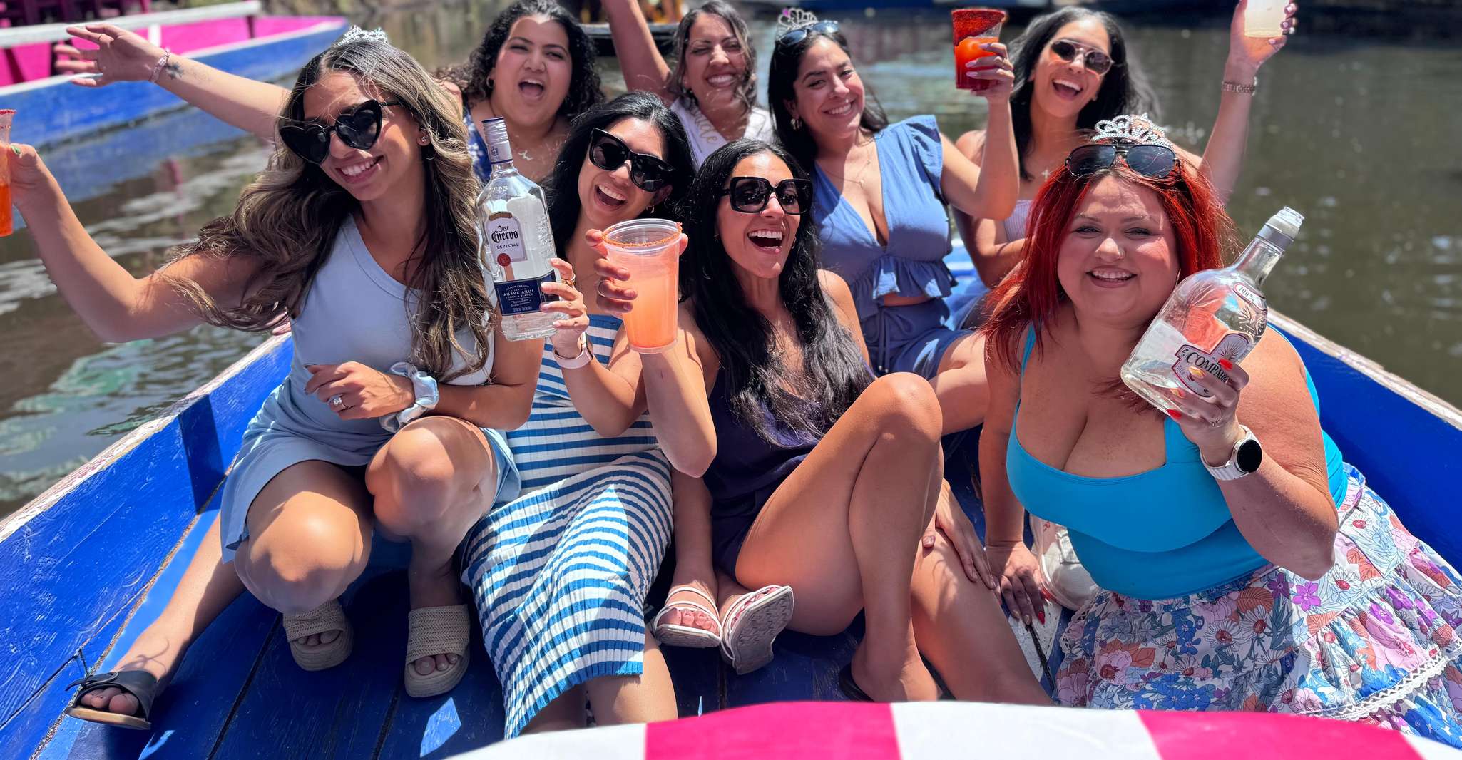 Xochimilco: Tequila tasting (unlimited) and a cultural party on a boat — photo 6