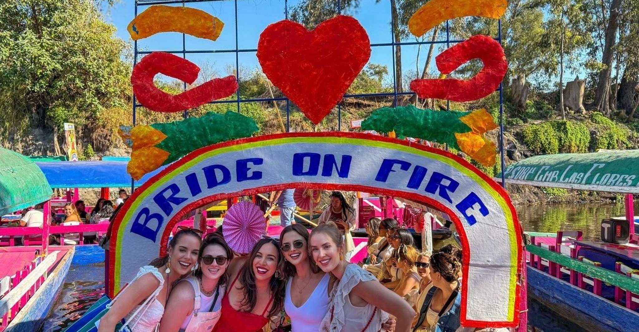 Mexico City: Xochimilco Boat Party with Unlimited Drinks